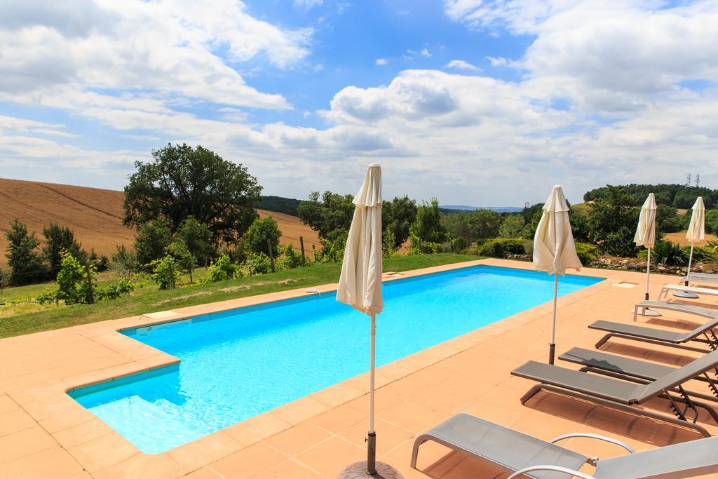 Au Mas Des Calmettes Bed and Breakfast Parisot  Εξωτερικό φωτογραφία