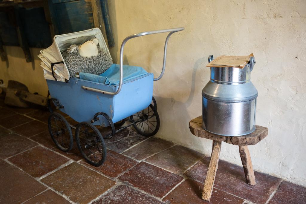 Au Mas Des Calmettes Bed and Breakfast Parisot  Εξωτερικό φωτογραφία