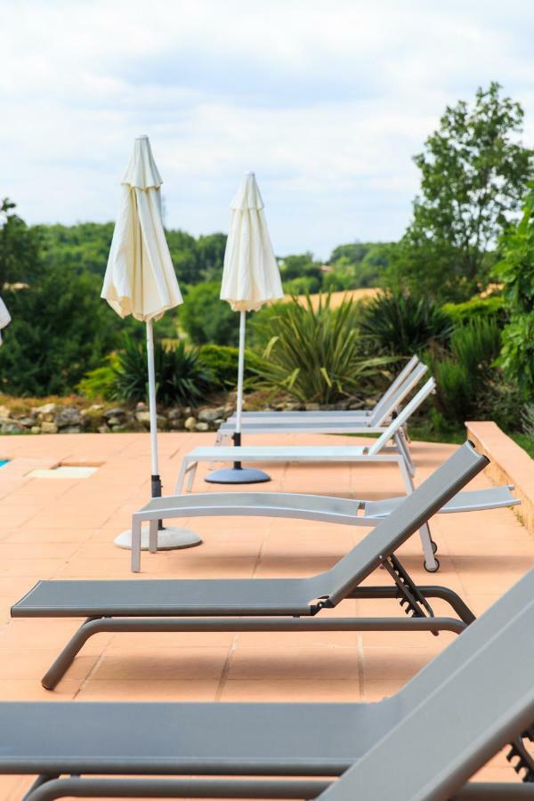 Au Mas Des Calmettes Bed and Breakfast Parisot  Εξωτερικό φωτογραφία